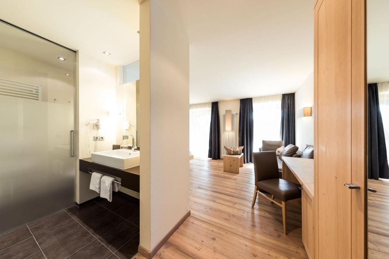 Green Luxury Hotel Pfoesl Nova Ponente Esterno foto