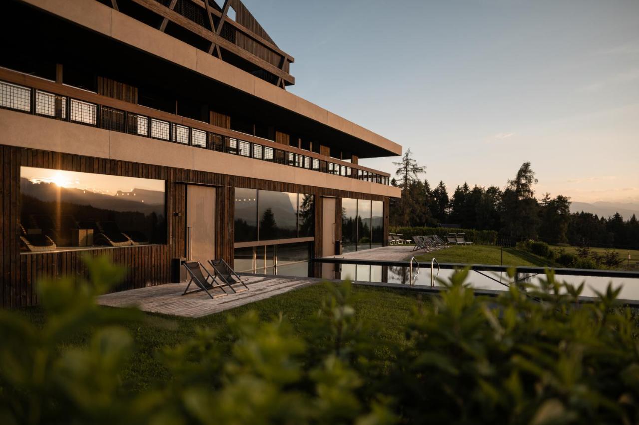 Green Luxury Hotel Pfoesl Nova Ponente Esterno foto