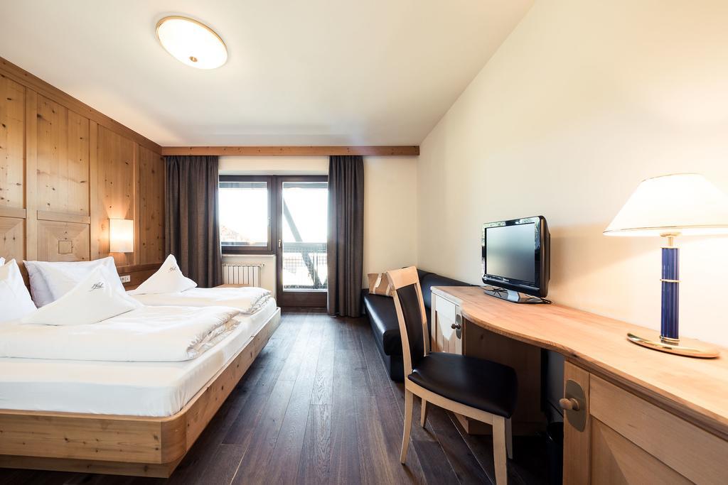 Green Luxury Hotel Pfoesl Nova Ponente Esterno foto