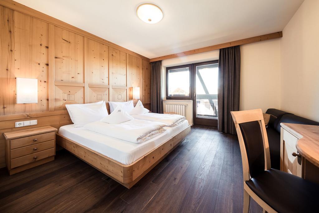 Green Luxury Hotel Pfoesl Nova Ponente Esterno foto
